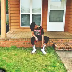 收听 Taylormade、观看音乐视频、阅读小传、查看巡演日期等 ！