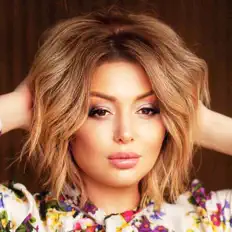 Dengarkan Angelina Kaplan, tonton video musik, baca bio, lihat tanggal tur & lainnya!