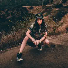 Ouve Katrina Bari, vê vídeos de música, lê a biografia, vê as datas da digressão e muito mais!