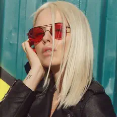 Listen to Seçil Gür, watch music videos, read bio, see tour dates & more!