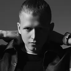 收听 Dmitrii G、观看音乐视频、阅读小传、查看巡演日期等 ！