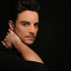 收听 Aris Makris、观看音乐视频、阅读小传、查看巡演日期等 ！