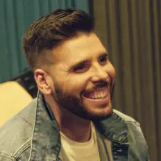 Ascolta Johnny Love, guarda video musicali, leggi la biografia, vedi le date del tour & altro!
