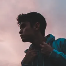 Posłuchaj wykonawcy Tom Brown, obejrzyj teledyski, przeczytaj biografię, zobacz daty tras koncertowych i nie tylko!