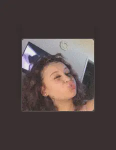 Yvojuice सुनें, म्यूज़िक वीडियो देखें, बायो पढ़ें, दौरे की तारीखें और बहुत कुछ देखें!