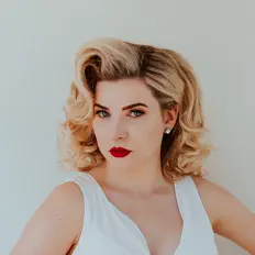 Abigail Alexanderを聴いたり、ミュージックビデオを鑑賞したり、経歴やツアー日程などを確認したりしましょう！