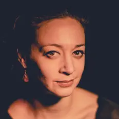 Listen to Andréane Leclerc, watch music videos, read bio, see tour dates & more!