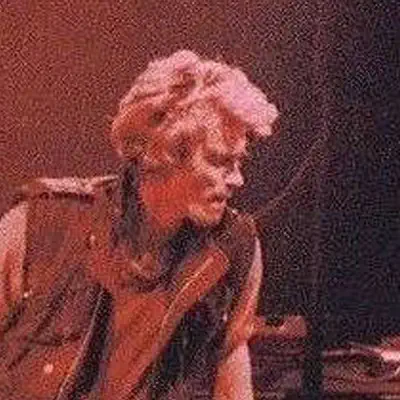 Listen to Hal Lindes, watch music videos, read bio, see tour dates & more!