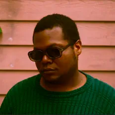 Ακούστε περιεχόμενο από Hmptnbae, παρακολουθήστε μουσικά βίντεο, διαβάστε το βιογραφικό, δείτε ημερομηνίες περιοδείας, και πολλά ακόμη!