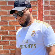 Johanex RD सुनें, म्यूज़िक वीडियो देखें, बायो पढ़ें, दौरे की तारीखें और बहुत कुछ देखें!