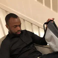 Poslechněte si interpreta R-Type, sledujte hudební videa, přečtěte si životopis, podívejte se na data turné a další informace.