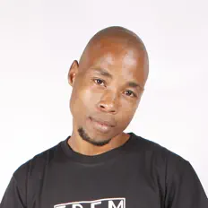 DjSolidSA सुनें, म्यूज़िक वीडियो देखें, बायो पढ़ें, दौरे की तारीखें और बहुत कुछ देखें!