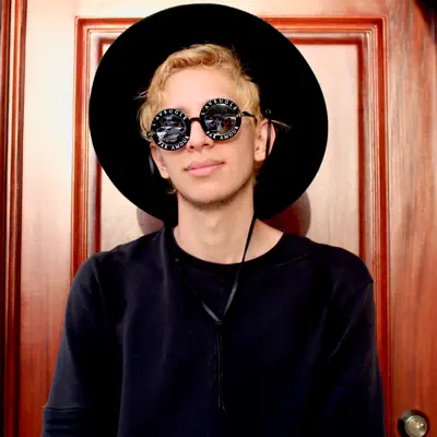 Listen to Mawsua, watch music videos, read bio, see tour dates & more!