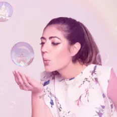 Escucha a Nalya, mira videos musicales, lee su biografía, consulta las fechas de las gira y más.