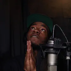 K Dot TheHoodFavoriteを聴いたり、ミュージックビデオを鑑賞したり、経歴やツアー日程などを確認したりしましょう！