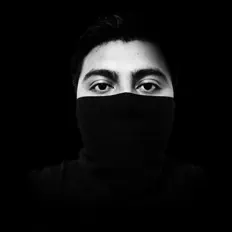 DJ Holiを聴いたり、ミュージックビデオを鑑賞したり、経歴やツアー日程などを確認したりしましょう！