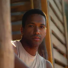 Cesar Sampson सुनें, म्यूज़िक वीडियो देखें, बायो पढ़ें, दौरे की तारीखें और बहुत कुछ देखें!