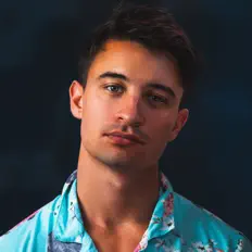 Écoutez Dauv, regardez des vidéoclips, lisez la biographie, consultez les dates de tournée et plus encore !