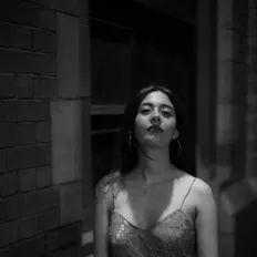 Nicole Leaskk을(를) 듣고, 뮤직 비디오를 보고, 약력을 읽고, 투어 일정 등을 확인하세요!