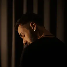 Posłuchaj wykonawcy Yigit Diri, obejrzyj teledyski, przeczytaj biografię, zobacz daty tras koncertowych i nie tylko!