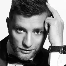 Jan Versteegh dinle, müzik videolarını izle, biyografisini oku, tur tarihlerini ve daha fazlasını gör!