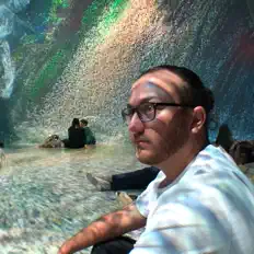 Ouça Bisa, assista a videoclipes, leia a biografia, veja as datas das turnês e mais!