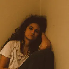 Escucha a Angie Marie Go, mira videos musicales, lee su biografía, consulta las fechas de las gira y más.