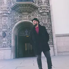 Escucha a Preston Lee, mira videos musicales, lee su biografía, consulta las fechas de las gira y más.