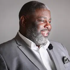 Demetrius Tolefreeを聴いたり、ミュージックビデオを鑑賞したり、経歴やツアー日程などを確認したりしましょう！