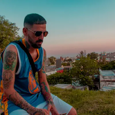 King - Single - Loco Frankachela