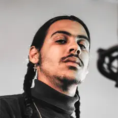 Escucha a Juzzy, mira videos musicales, lee su biografía, consulta las fechas de las gira y más.