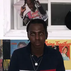 Poslechněte si interpreta Young TT, sledujte hudební videa, přečtěte si životopis, podívejte se na data turné a další informace.