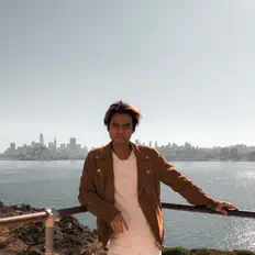 Poslechněte si interpreta X6zT, sledujte hudební videa, přečtěte si životopis, podívejte se na data turné a další informace.