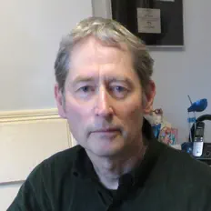 Hör dir Andrew Stables an, schau dir Musikvideos an, lies die Biografie, finde Tourdaten und mehr!