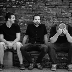 Escucha a Max François Band, mira vídeos musicales, lee la biografía, consulta fechas de giras y mucho más.