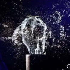 Les Masqués सुनें, म्यूज़िक वीडियो देखें, बायो पढ़ें, दौरे की तारीखें और बहुत कुछ देखें!