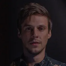 Ouça Jeff Adamczyk, assista a videoclipes, leia a biografia, veja as datas das turnês e mais!