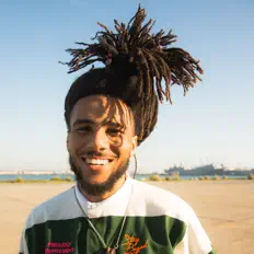 Ouve Chrisbaby, vê vídeos de música, lê a biografia, vê as datas da digressão e muito mais!