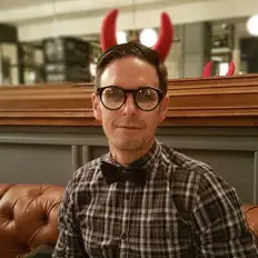 Dengarkan Appl3white, tonton video musik, baca bio, lihat tanggal tur & lainnya!