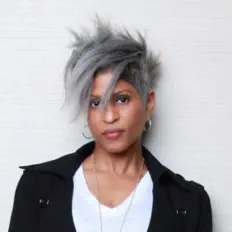 Poslechněte si interpreta Katrina C. Willis, sledujte hudební videa, přečtěte si životopis, podívejte se na data turné a další informace.