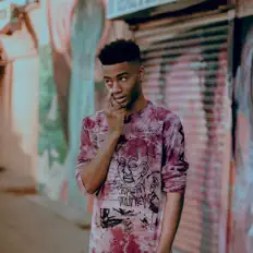 Luister naar Jacobi.e, bekijk muziekvideo's, lees de bio, bekijk de tourdata, en meer!