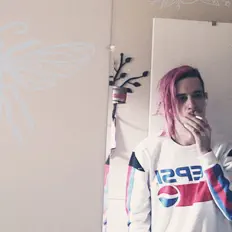 收听 Beach Heart、观看音乐视频、阅读小传、查看巡演日期等 ！