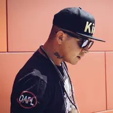 收听 Prolific the Rapper、观看音乐视频、阅读小传、查看巡演日期等 ！