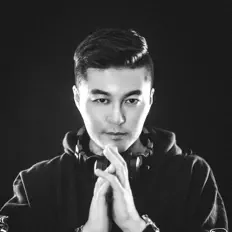 Jade Keyを聴いたり、ミュージックビデオを鑑賞したり、経歴やツアー日程などを確認したりしましょう！
