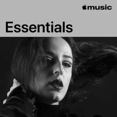 Hör dir Tuğçe Şenoğul Essentials mit Tuğçe Şenoğul an