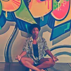 Ακούστε περιεχόμενο από Cimone, παρακολουθήστε μουσικά βίντεο, διαβάστε το βιογραφικό, δείτε ημερομηνίες περιοδείας, και πολλά ακόμη!