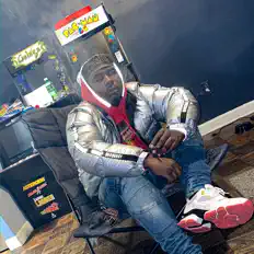 Sir'shahlyを聴いたり、ミュージックビデオを鑑賞したり、経歴やツアー日程などを確認したりしましょう！