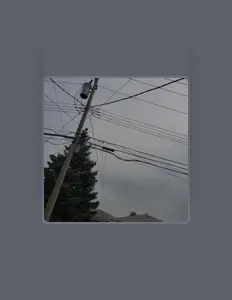 Drew सुनें, म्यूज़िक वीडियो देखें, बायो पढ़ें, दौरे की तारीखें और बहुत कुछ देखें!