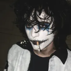 Ακούστε περιεχόμενο από shxggs, παρακολουθήστε μουσικά βίντεο, διαβάστε το βιογραφικό, δείτε ημερομηνίες περιοδείας, και πολλά ακόμη!