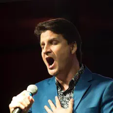 聆聽 Evandro Olivah、觀看音樂影片、閱讀小傳、查看巡演日期等！